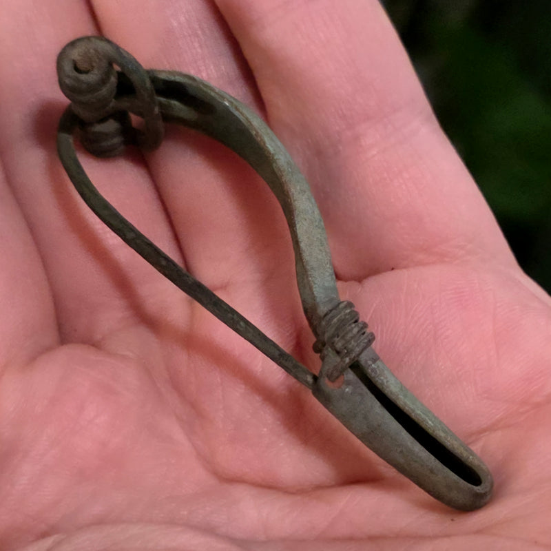 Ancient Roman Bow Brooch A (Ex-Museum)