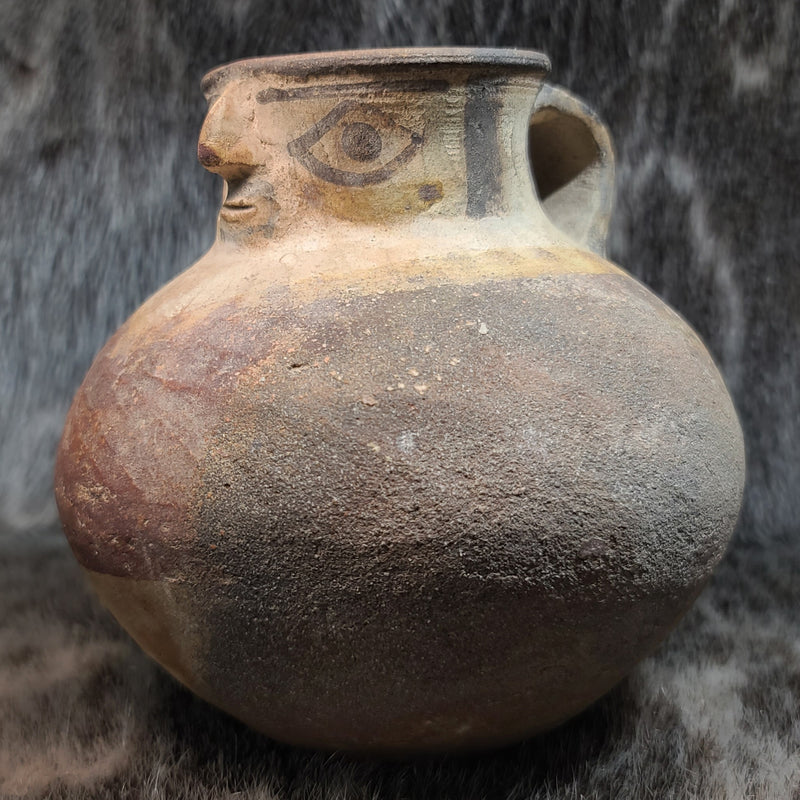 Ancient Wari (Huari) Pottery Vessel, D