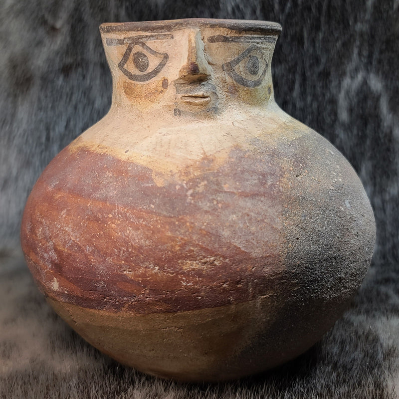 Ancient Wari (Huari) Pottery Vessel, D