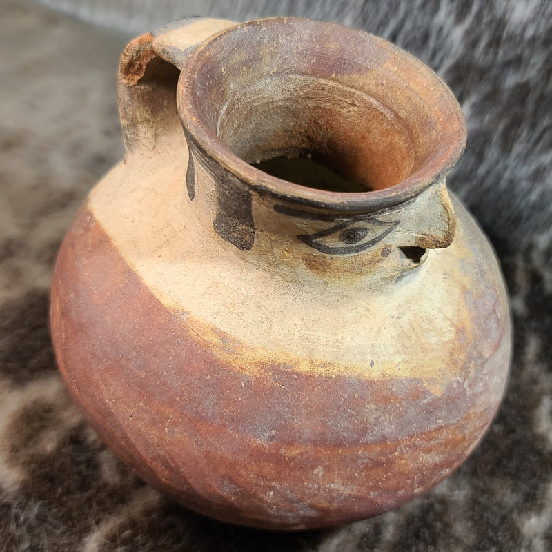 Ancient Wari (Huari) Pottery Vessel, D