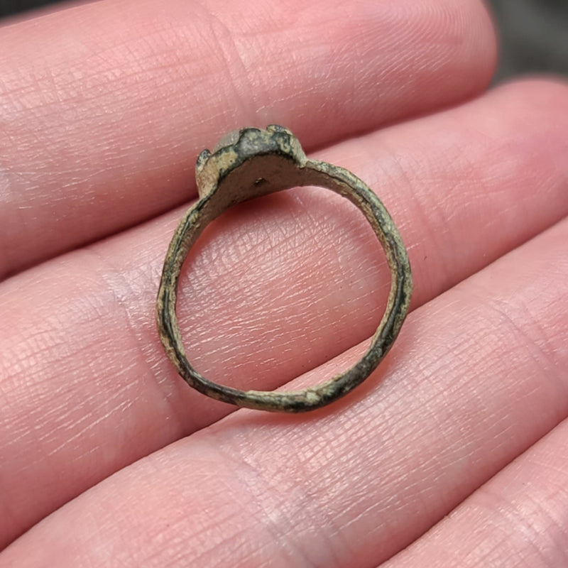 Byzantine Cabochon Ring D (Size 4)