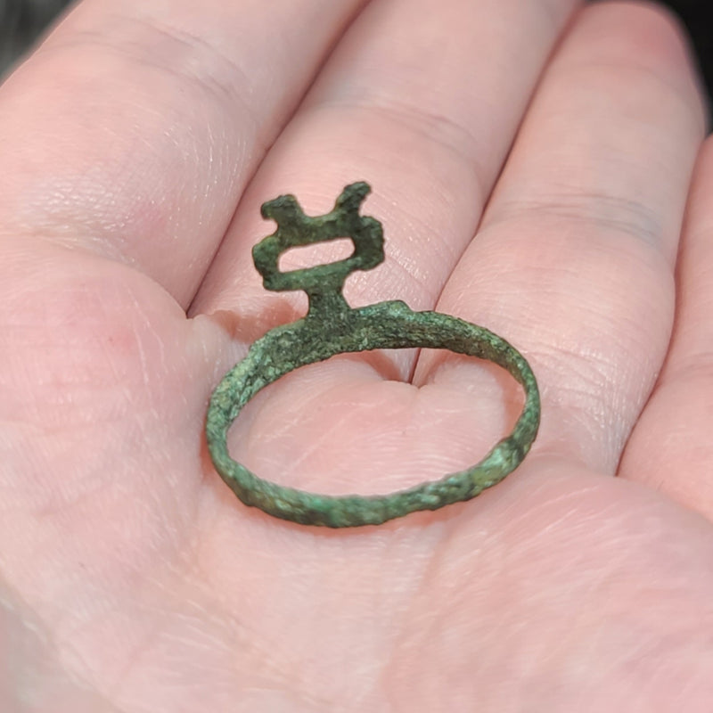 Ancient Roman Key Ring, D